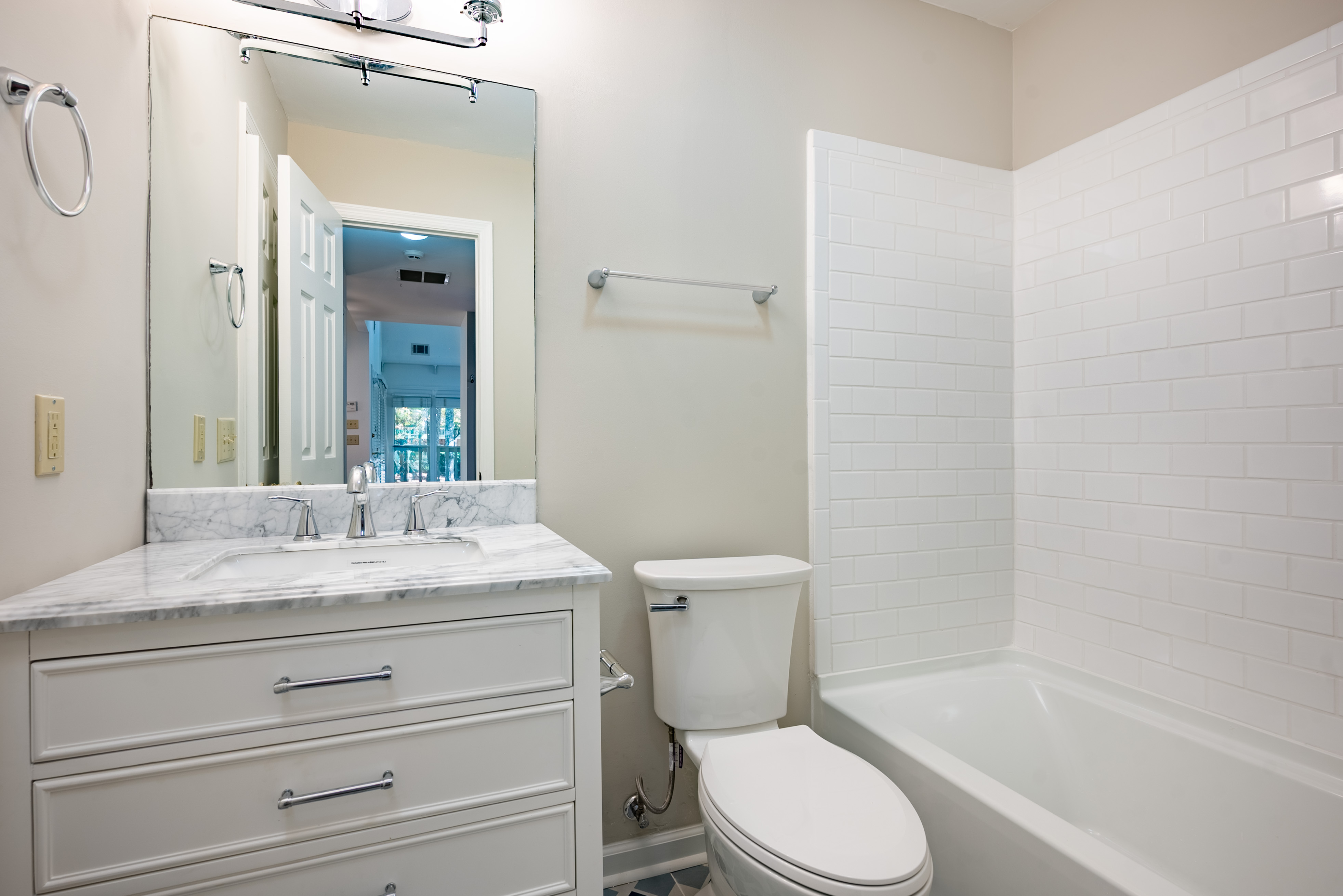 1002 Cupp Lane image 14